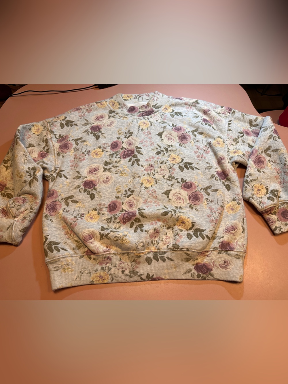 Abercrombie & Fitch Cream and Yellow Cozy Sweatshirt